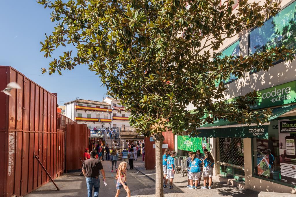 Hostal Arkanta Arganda Del Rey Buitenkant foto
